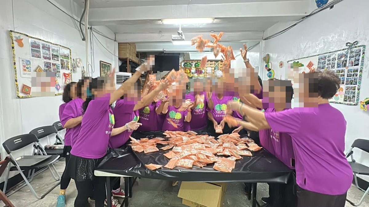 關懷據點課程接受電視台採訪