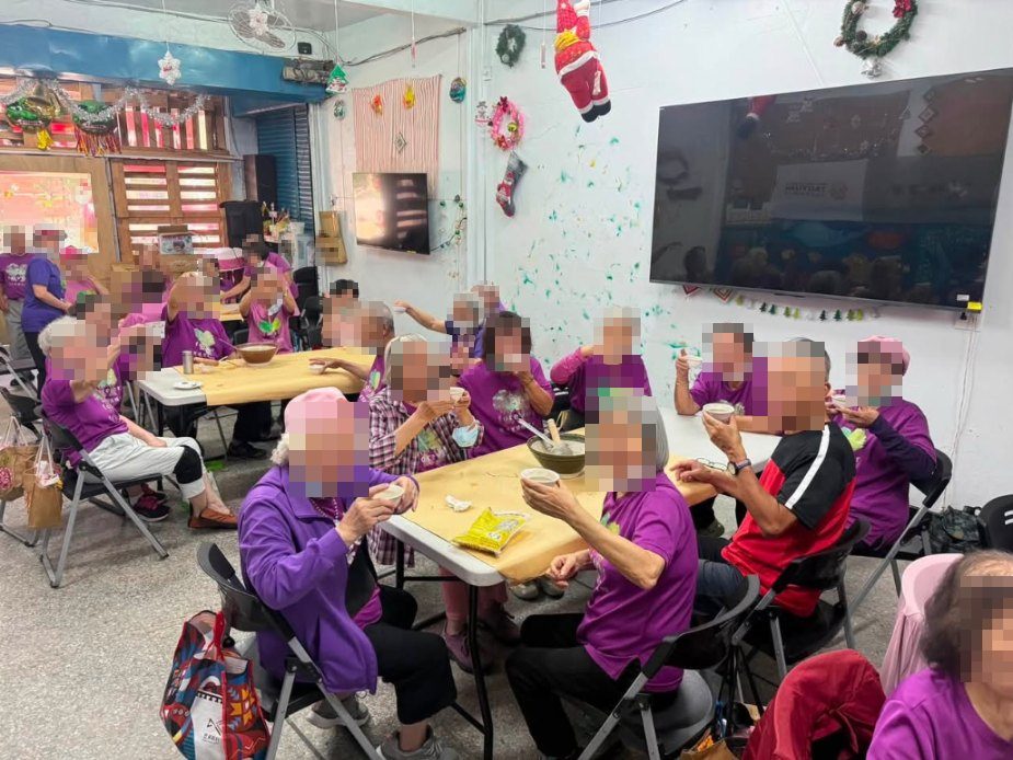 關懷據點：客家擂茶體驗